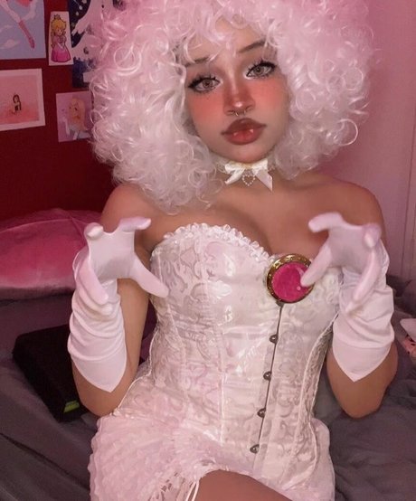 Naakte gelekte OnlyFans-foto van Edens Garden Asmr