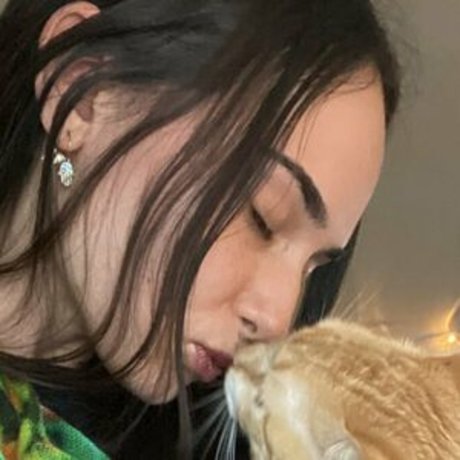 Naakte gelekte OnlyFans-foto van Emma Lilly