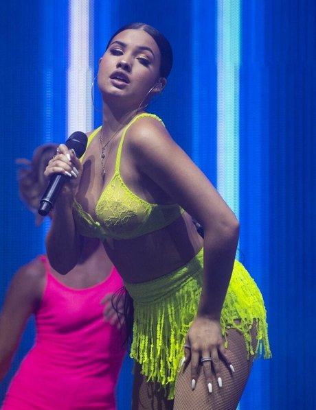 Naakte gelekte OnlyFans-foto van Mabel Mcvey