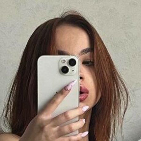 Naakte gelekte OnlyFans-foto van Glashmilash