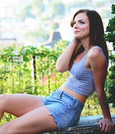 Naakte gelekte OnlyFans-foto van Cindy Busby