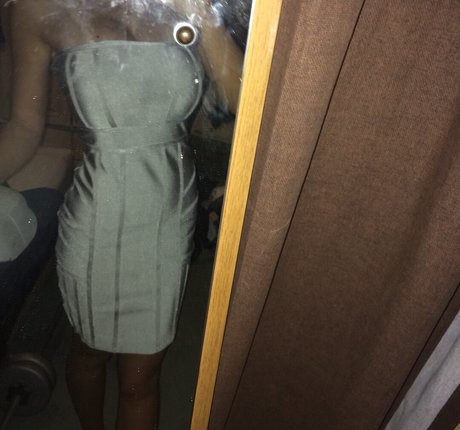 Naakte gelekte OnlyFans-foto van Lucy Cartlidge
