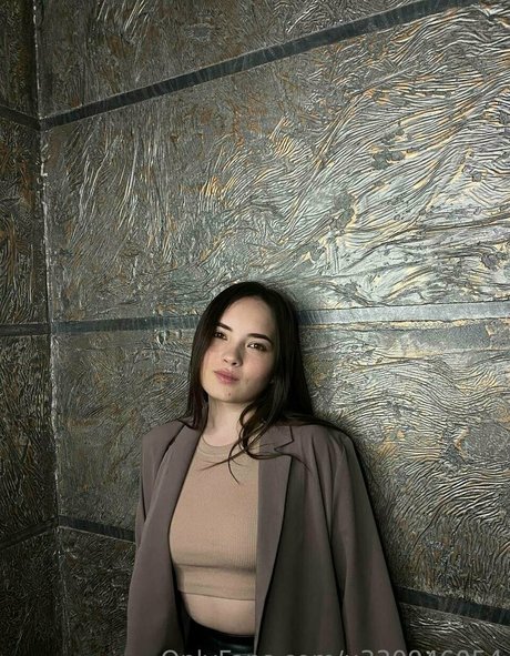 Naakte gelekte OnlyFans-foto van Littlemargo