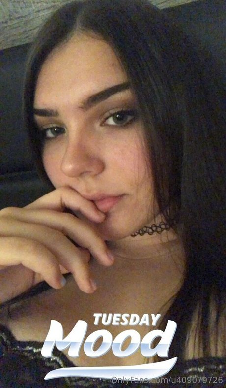 Naakte gelekte OnlyFans-foto van Lexi Heinemann