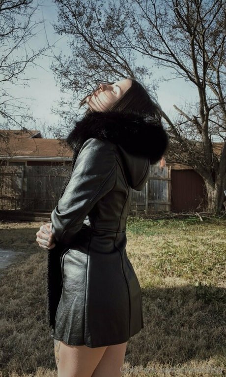 Naakte gelekte OnlyFans-foto van Sirenkittyy