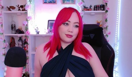 Naakte gelekte OnlyFans-foto van Strawberryykitsune