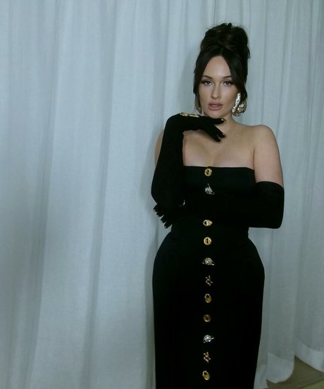 Naakte gelekte OnlyFans-foto van Kacey Musgraves
