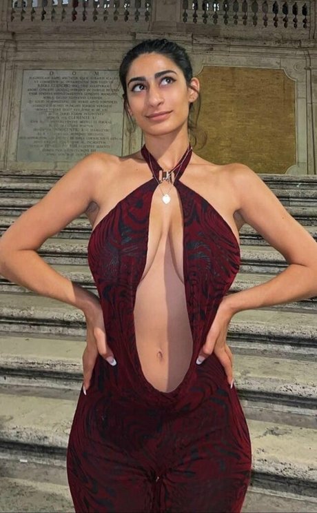 Naakte gelekte OnlyFans-foto van Kami