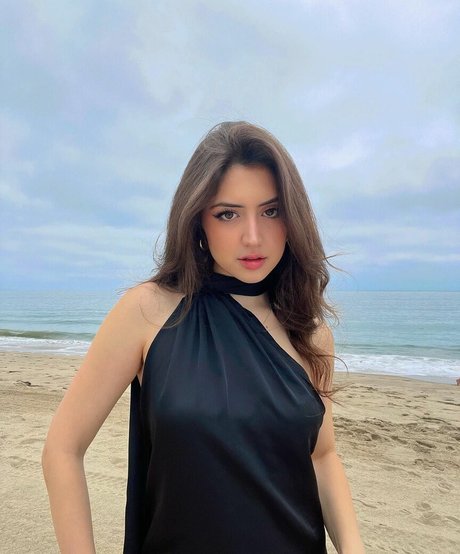 Naakte gelekte OnlyFans-foto van Sophie Silva