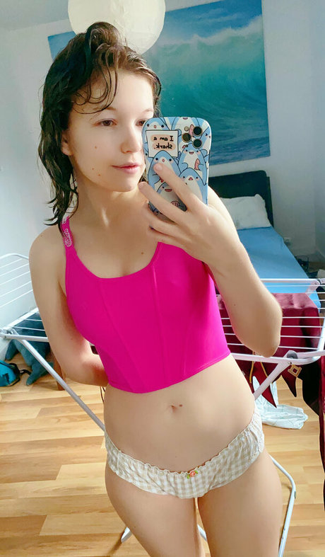 Naakte gelekte OnlyFans-foto van Murrningglow