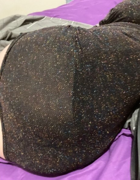 Naakte gelekte OnlyFans-foto van Frozencherry