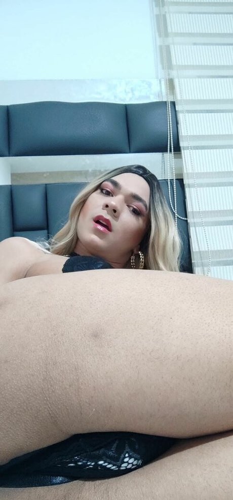 Naakte gelekte OnlyFans-foto van Jesusalberto