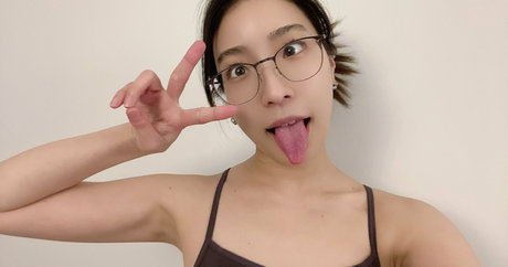 Naakte gelekte OnlyFans-foto van Mayumanson