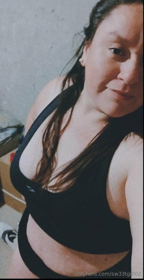 Naakte gelekte OnlyFans-foto van Sw33tgirl02