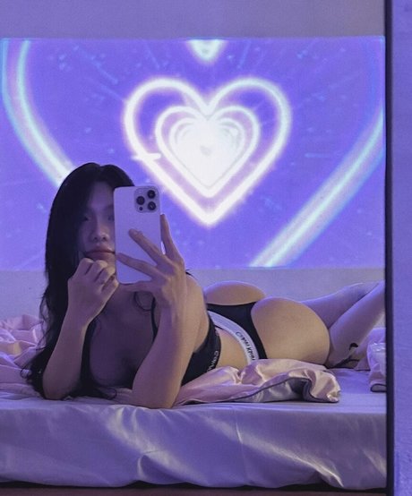 Naakte gelekte OnlyFans-foto van Htham455