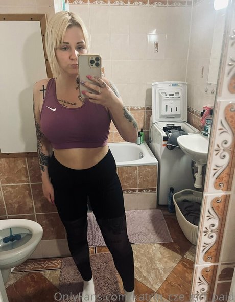 Katrin_cze_girl_paid