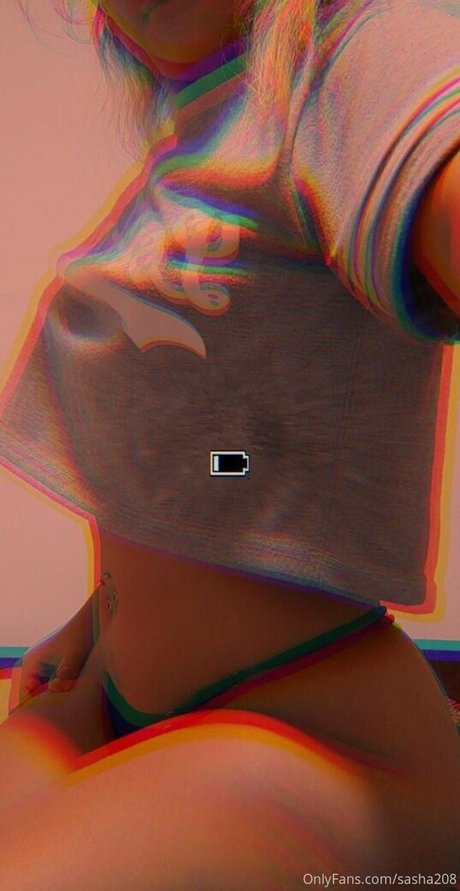 Naakte gelekte OnlyFans-foto van Sashiitasl