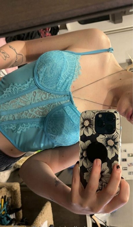 Naakte gelekte OnlyFans-foto van Tatsandtunez