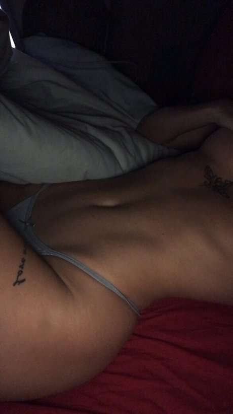 Naakte gelekte OnlyFans-foto van Jazzkerins