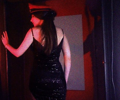 Naakte gelekte OnlyFans-foto van Pelagea Asmr