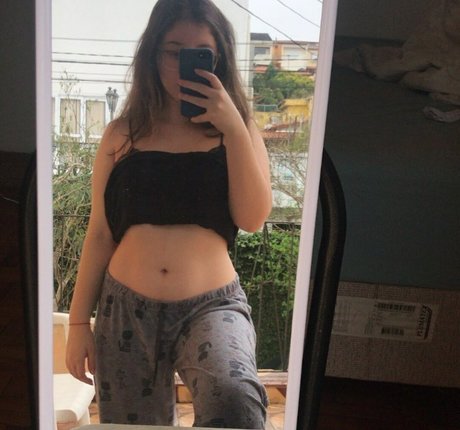 Naakte gelekte OnlyFans-foto van Julihcsgo