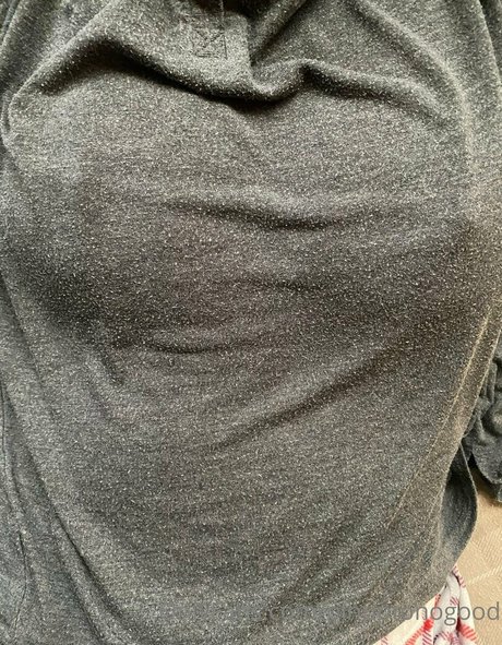 Naakte gelekte OnlyFans-foto van Pinuptonogood
