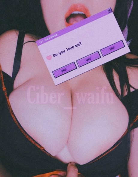 Naakte gelekte OnlyFans-foto van Ciberwaifuwu