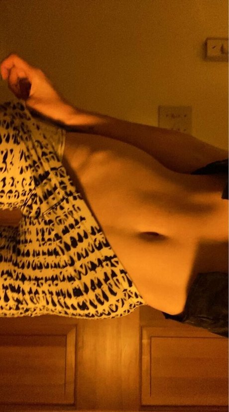Naakte gelekte OnlyFans-foto van Montana2004