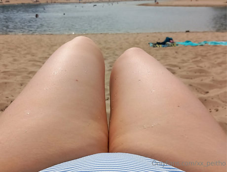 Naakte gelekte OnlyFans-foto van Xxpeitho