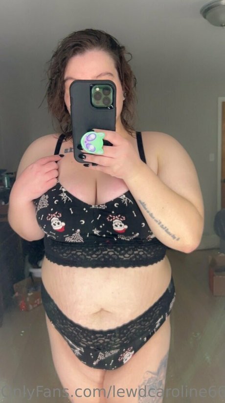 Naakte gelekte OnlyFans-foto van Bugpussy666