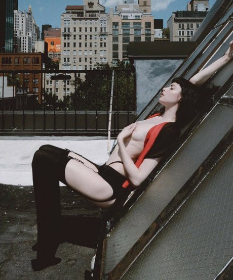 Naakte gelekte OnlyFans-foto van Charlotte Kemp Muhl