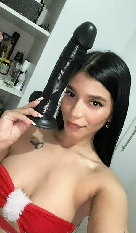Naakte gelekte OnlyFans-foto van Seximorenavby