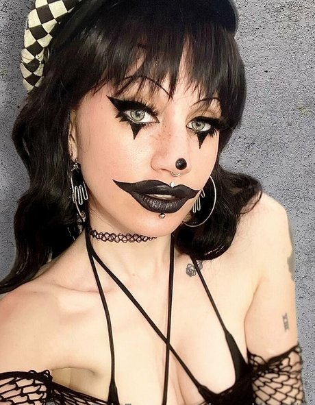 Naakte gelekte OnlyFans-foto van Shamelessmilk