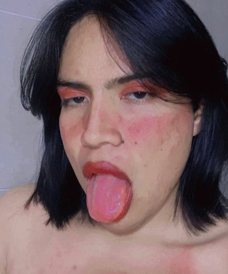 Naakte gelekte OnlyFans-foto van Lilith Moreno