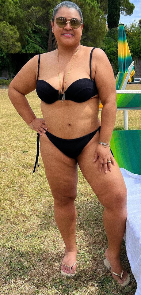Naakte gelekte OnlyFans-foto van Preta Gil
