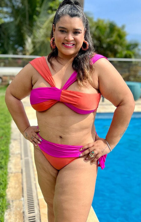 Naakte gelekte OnlyFans-foto van Preta Gil