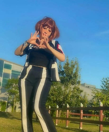 Naakte gelekte OnlyFans-foto van Frogzzi