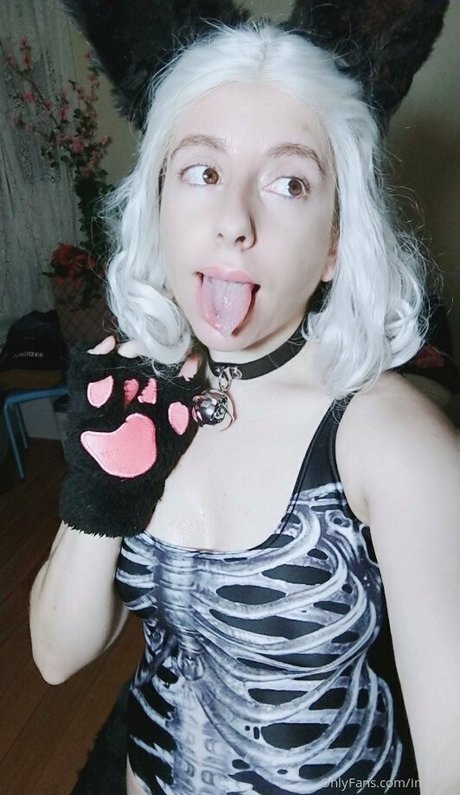 Naakte gelekte OnlyFans-foto van Imanna
