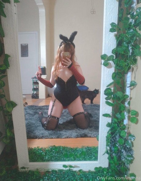 Naakte gelekte OnlyFans-foto van Imanna