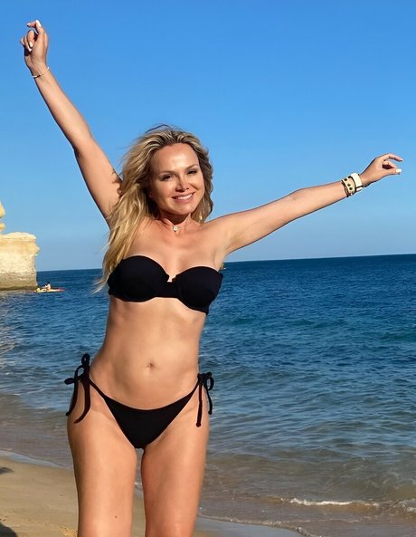Naakte gelekte OnlyFans-foto van Eliana Michaelichen