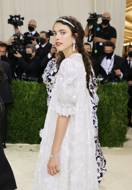 Naakte gelekte OnlyFans-foto van Margaret Qualley