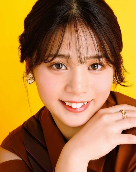 Naakte gelekte OnlyFans-foto van Miyabi Yamaoka