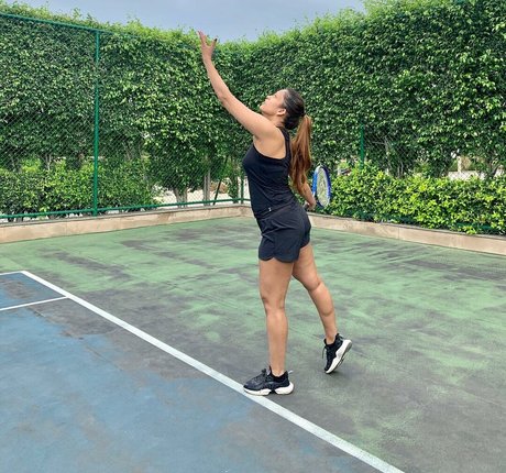 Naakte gelekte OnlyFans-foto van Akanksha Jain