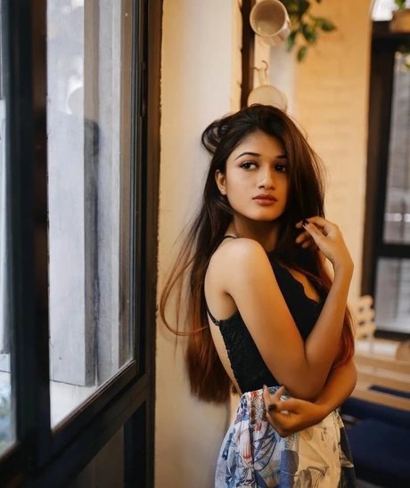 Naakte gelekte OnlyFans-foto van Ridhima Bisht