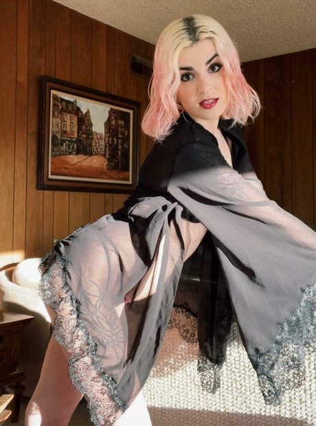 Naakte gelekte OnlyFans-foto van Tithegirl