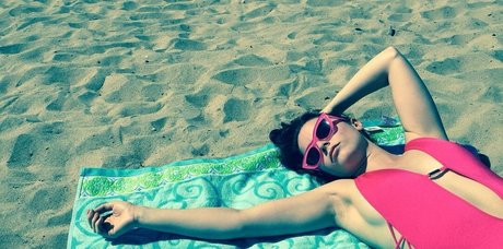 Naakte gelekte OnlyFans-foto van Freya Tingley