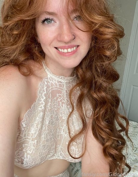 Naakte gelekte OnlyFans-foto van Gidgegidge