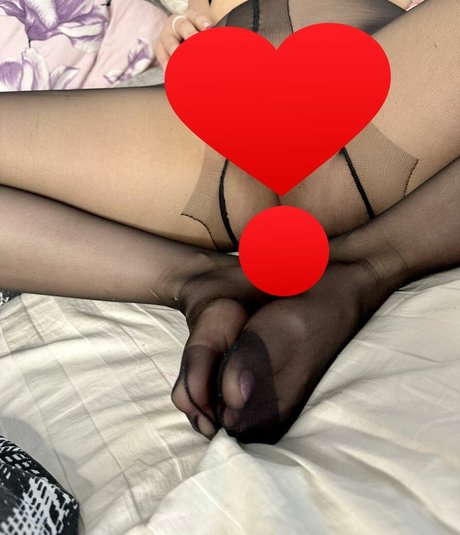 Naakte gelekte OnlyFans-foto van Unicornsfeet