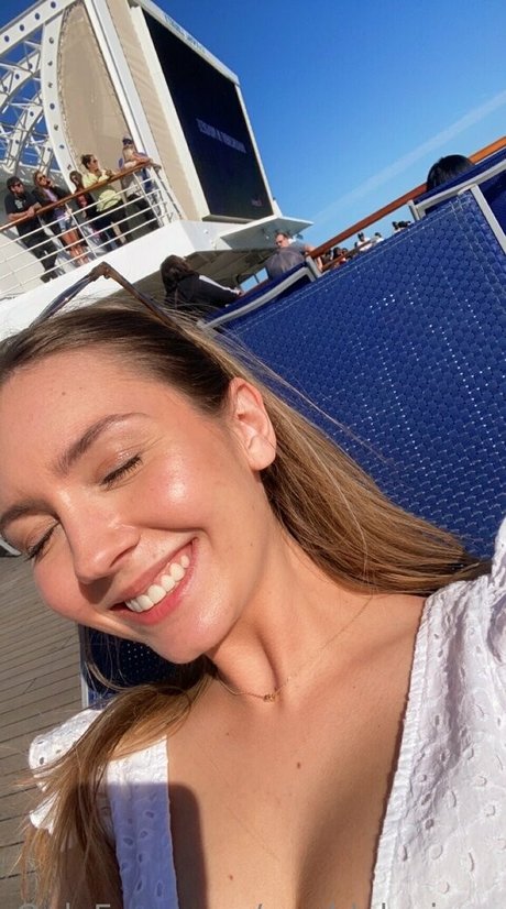 Naakte gelekte OnlyFans-foto van Maddylovings