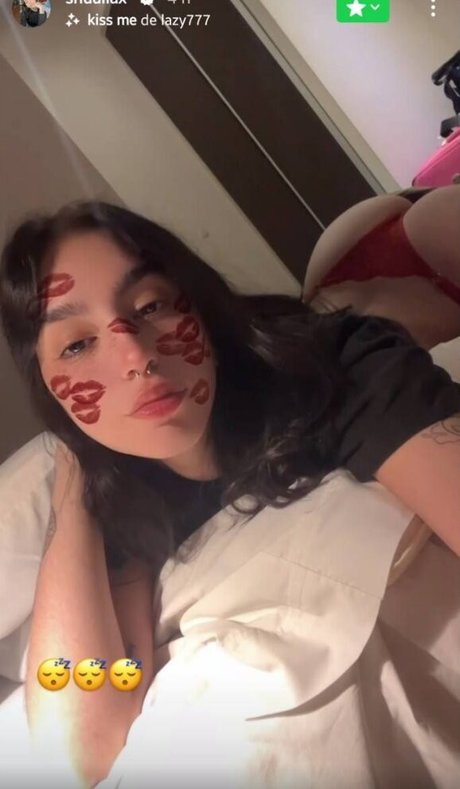 Naakte gelekte OnlyFans-foto van Shuuliax